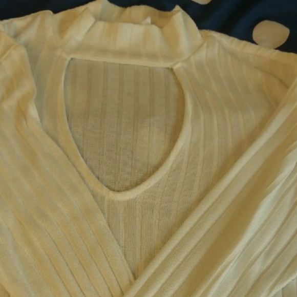 White Keyhole ribbed long Sleeve shirt M/S - Picture 2 of 2